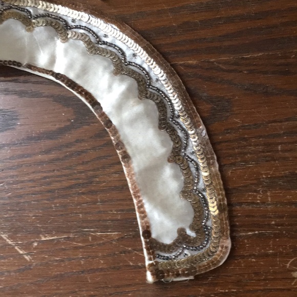 Vintage Peter Pan Beaded Collars - Picture 4 of 7